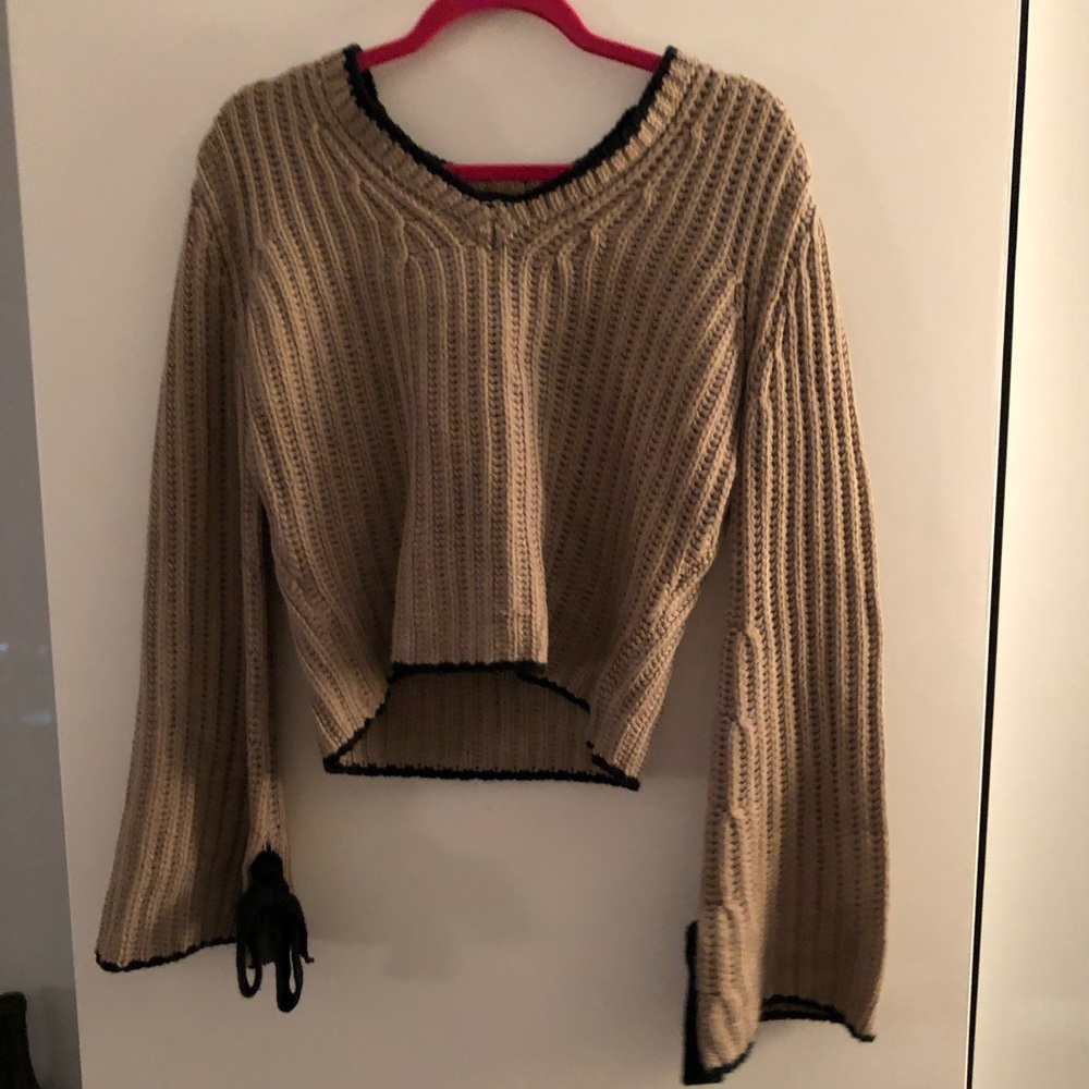 Crop top sweater
